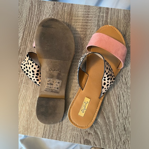 Stylish Pink and Leopard Women's Sandals - Picture 4 of 5